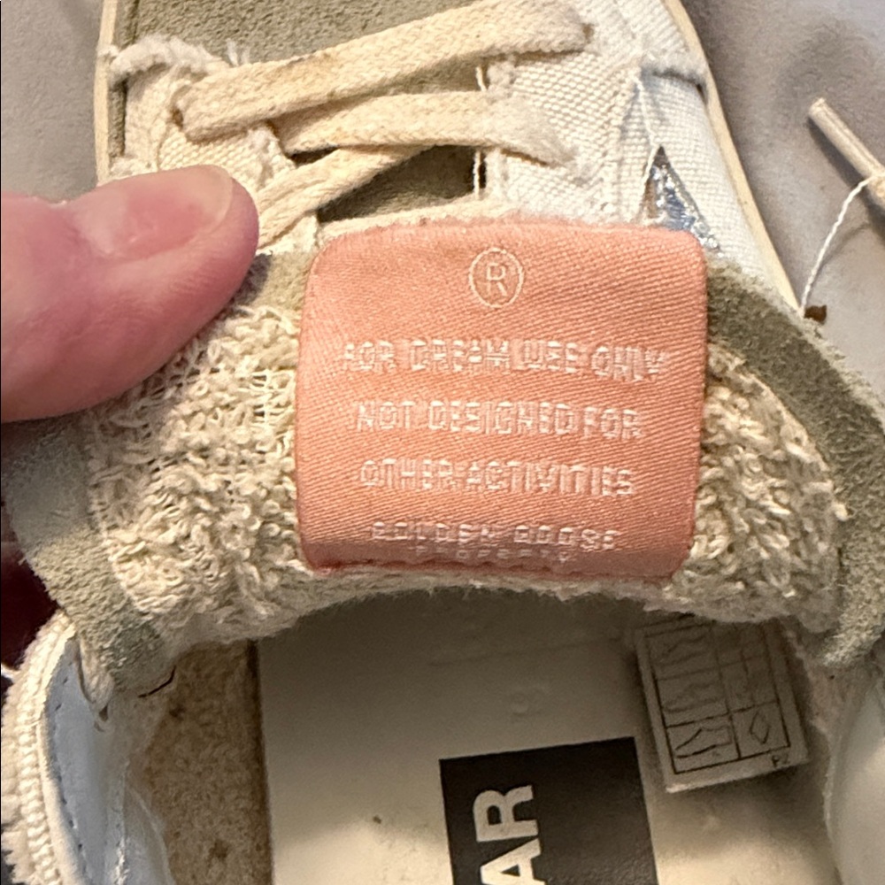 Golden Goose Super Star Tennis shoes. Women’s 8. Worn twice. All discolorations - Picture 3 of 8